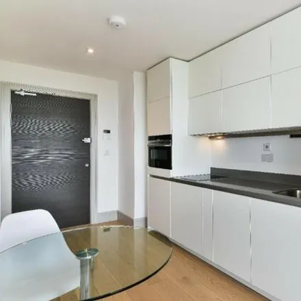 Image 2 - Middlesex House, High Street, London, HA8 7EE, United Kingdom - Apartment for rent