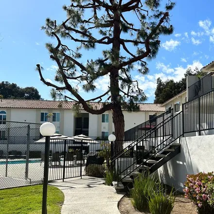 Image 1 - Professional Building, 2850, 2860 Artesia Boulevard, Redondo Beach, CA 90278, USA - Apartment for rent