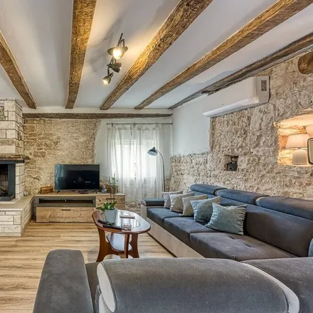 Image 2 - Modrušani, Istria County, Croatia - House for rent