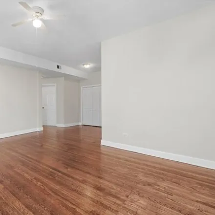 Image 7 - 6136 South Eberhart Avenue, Chicago, IL 60637, USA - Apartment for rent