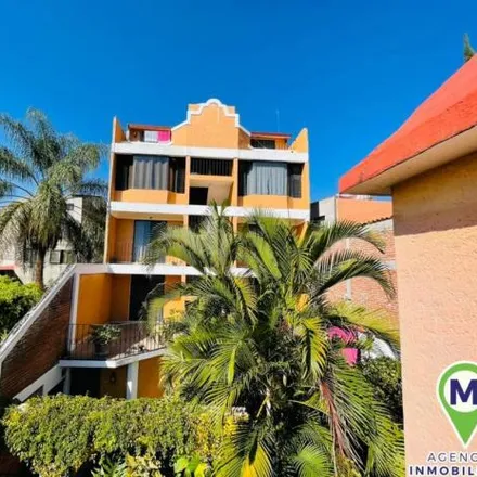 Buy this 8 bed house on Prolongación de los Arcos in Gualupita, 62270 Cuernavaca