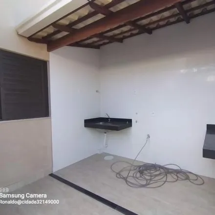 Buy this 3 bed apartment on Rua Serra do Cristal in Centro, Divinópolis - MG