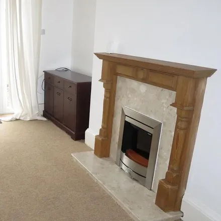 Image 2 - Somerley Road, Bournemouth, BH9 1EW, United Kingdom - House for rent