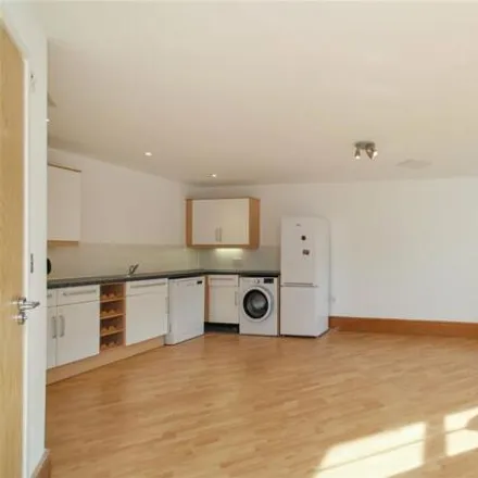 Image 3 - Whitefriars Wharf, Tonbridge, TN9 1QP, United Kingdom - Apartment for rent