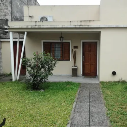 Buy this studio house on Pampa 514 in Partido de La Matanza, Villa Luzuriaga