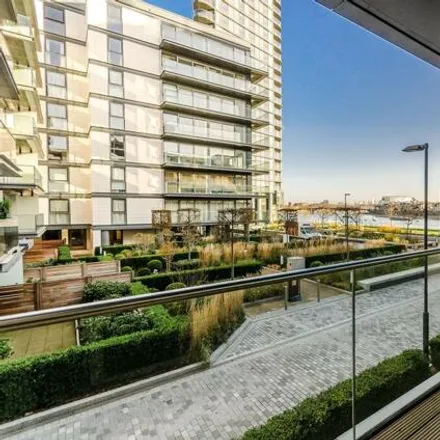 Image 3 - Chartwell House, Waterfront Drive, London, SW10 0BF, United Kingdom - Apartment for sale