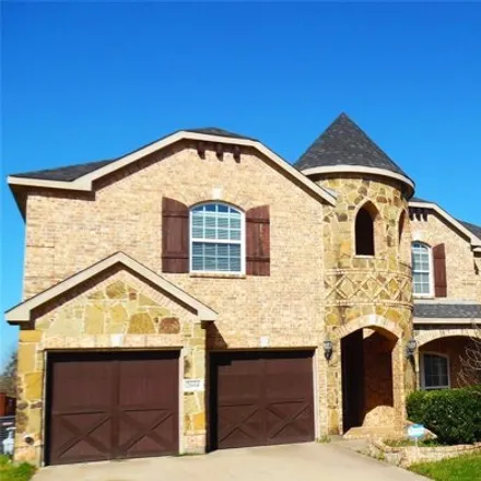 Buy this 5 bed house on 2600 Naples Lane in High Hawk, Grand Prairie
