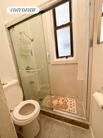 Image 9 - 227 East 14th Street, New York, NY 10003, USA - Apartment for sale
