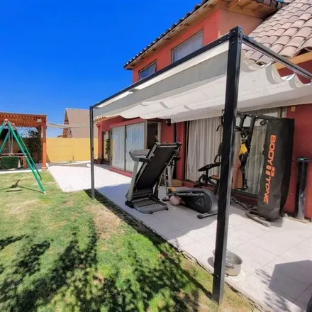 Buy this 4 bed house on Rojas Magallanes in 829 0879 La Florida, Chile
