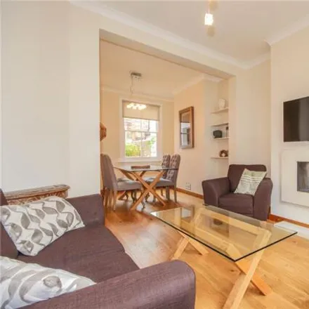 Rent this 2 bed duplex on The Chequers in 44 St Thomas Street, Oxford