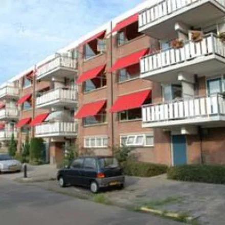 Rent this 1 bed apartment on Marketentster 83 in 2401 JD Alphen aan den Rijn, Netherlands