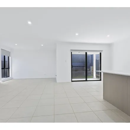 Image 6 - Battam Road, Gregory Hills NSW 2557, Australia - Apartment for rent