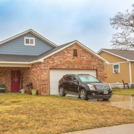 Buy this 3 bed house on 500 East Ramsey Avenue in Fort Worth, TX 76104