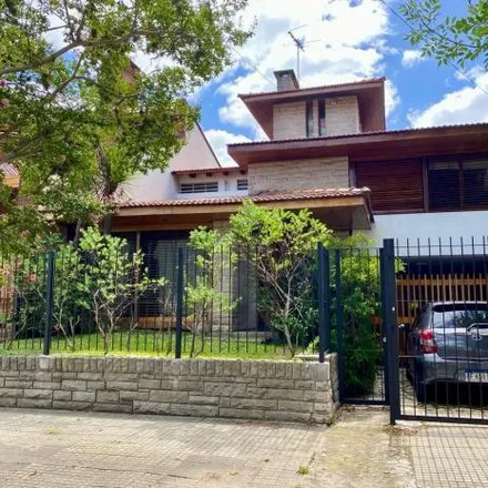 Buy this 6 bed house on Grupo Scout Julio Verne in Calle 12, Partido de La Plata