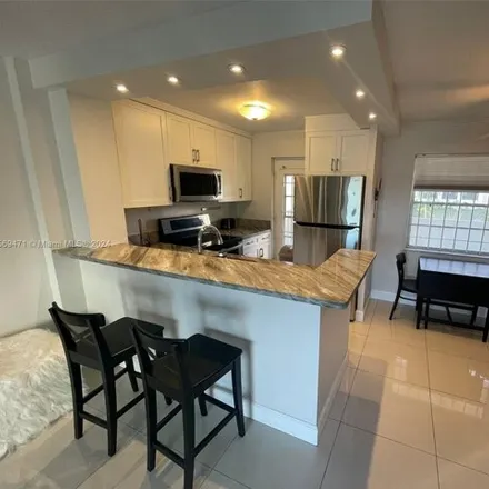 Image 7 - Kings Point Imperial, 159th Street, Sunny Isles Beach, FL 33160, USA - Condo for rent