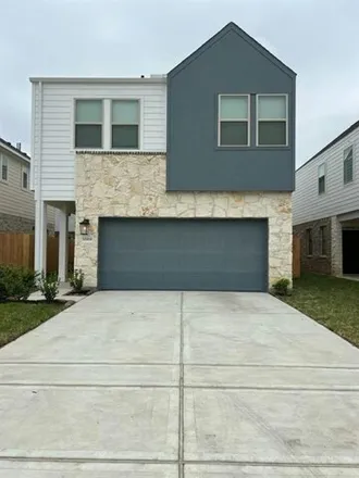 Rent this 4 bed house on Walden Lake Lane in Harris County, TX 77240