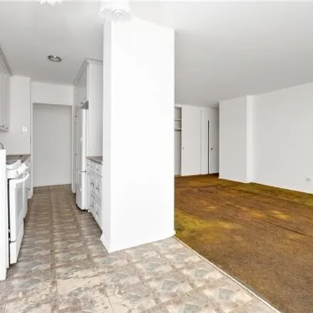 Image 7 - 2940;2942;2944 West 5th Street, New York, NY 11224, USA - Apartment for sale