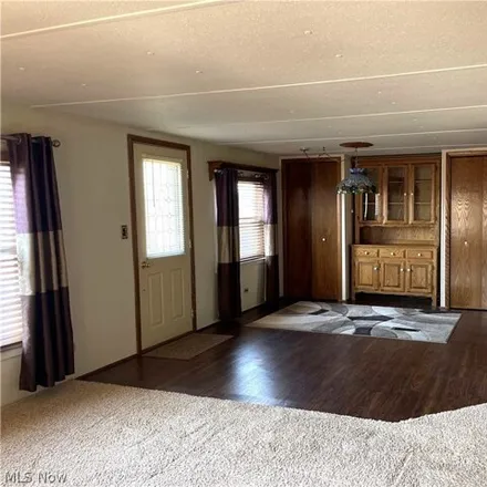 Image 7 - 660 Kenton Alley, Millersburg, Holmes County, OH 44654, USA - Apartment for sale