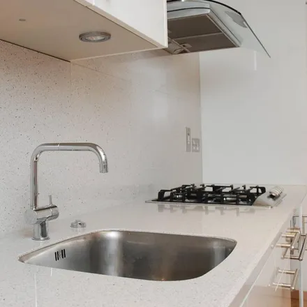 Image 5 - Canto Court, 122 Old Street, London, EC1V 9BB, United Kingdom - Apartment for rent