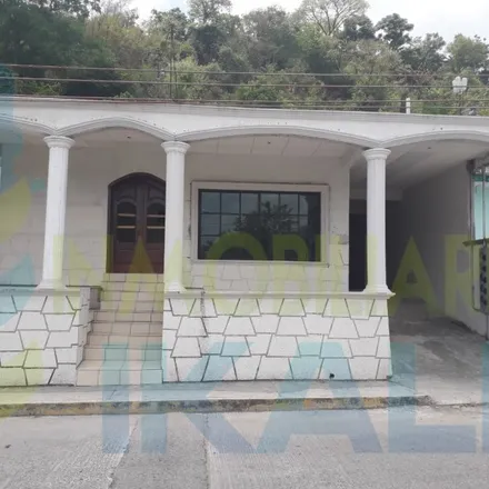 Buy this 2 bed house on Andrés Quintana Roo in Colonia Los Mangos, 93400 Papantla de Olarte