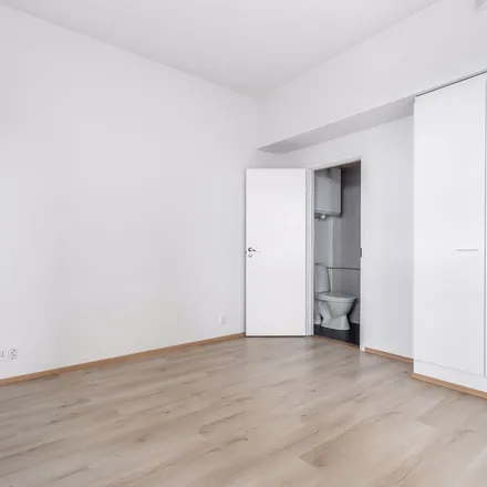 Rent this 4 bed apartment on Karavaanikuja 2 in 00980 Helsinki, Finland