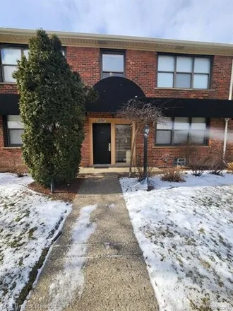 Image 2 - 25863 Woodward Avenue, Royal Oak, MI 48067, USA - Condo for sale