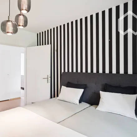 Rent this 3 bed apartment on Stalburgstraße 13 in 60318 Frankfurt, Germany