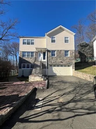 Rent this 3 bed house on 29 Ridge Road in Chauncey, Village of Dobbs Ferry