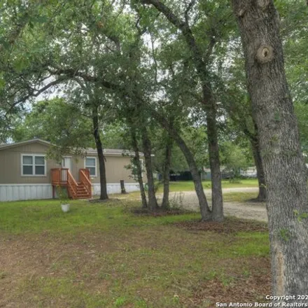 Buy this studio apartment on 268 Oakview Drive in Wilson County, TX 78121