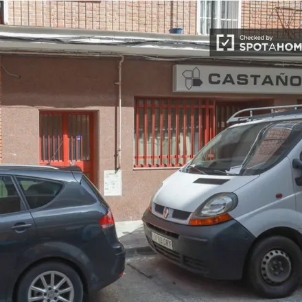 Image 4 - Calle de la Guayaba, 28044 Madrid, Spain - Room for rent