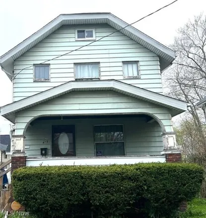 Buy this 3 bed house on 1720 Ward Street Northwest in Warren, OH 44485