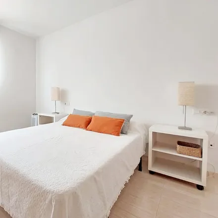 Rent this 3 bed apartment on Orpesa in Calle de Almazora, 12594 Orpesa / Oropesa del Mar