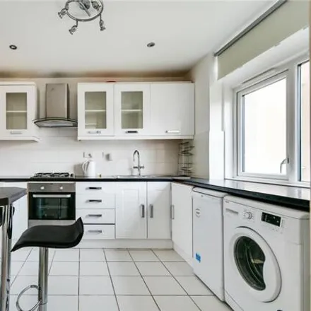 Rent this 3 bed room on Sacred Heart House in Cedars Road, London