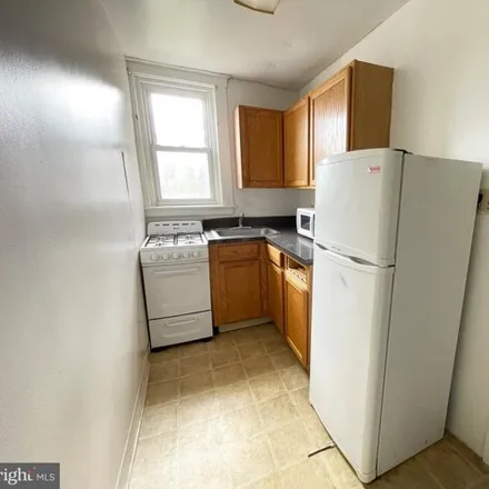 Image 8 - 2688 South Shields Street, Philadelphia, PA 19142, USA - House for sale