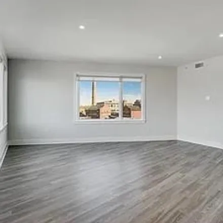 Image 2 - Grand Street at State Street, Grand Street, Jersey City, NJ 07304, USA - Apartment for rent
