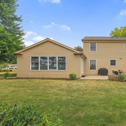 Image 4 - 3817 Farhills Drive, Champaign, IL 61822, USA - House for sale