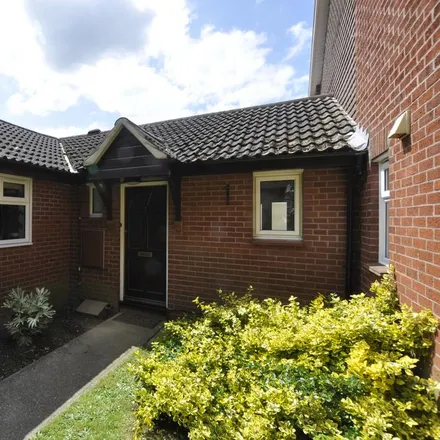 Rent this 1 bed house on Bounderby Grove in Chelmsford, CM1 4XN