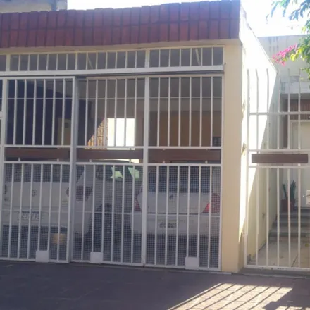Buy this 3 bed house on Suipacha 418 in Partido de Morón, Haedo