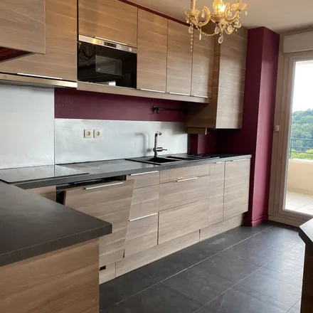 Rent this 4 bed apartment on 11 Route de Lyon in 69450 Saint-Cyr-au-Mont-d'Or, France