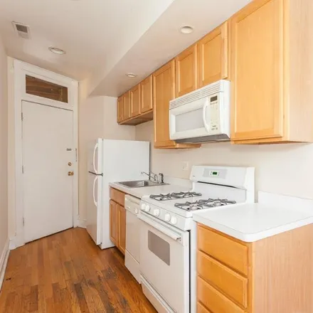 Rent this 1 bed apartment on 1200 West Wellington Avenue