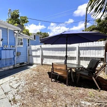 Rent this studio apartment on 757 Federal Highway in Lake Worth Beach, FL 33460