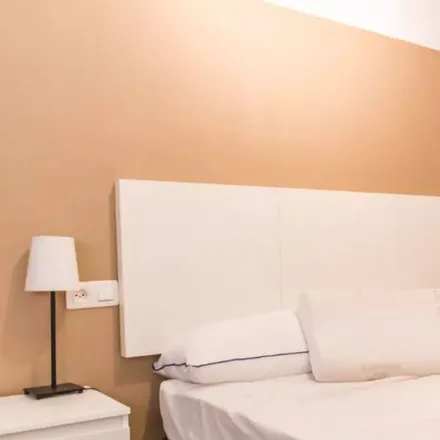 Rent this 4 bed room on Carrer de Mèxic in 46100 Burjassot, Spain