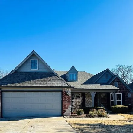 Rent this 3 bed house on 11933 South Birch Avenue in Jenks, OK 74037