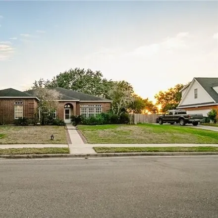 Buy this 3 bed house on 101 Woodhaven in Victoria, TX 77904