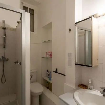 Rent this 4 bed apartment on 29b Avenue de la Motte-Picquet in 75007 Paris, France