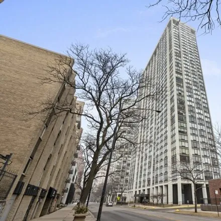 Rent this 1 bed condo on 5445-5447 North Sheridan Road in Chicago, IL 60626