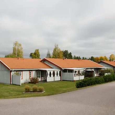 Rent this 4 bed apartment on Dalavägen in 735 36 Surahammar, Sweden
