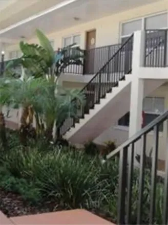 Buy this 1 bed condo on 228 6th Avenue North in Saint Petersburg, FL 33701
