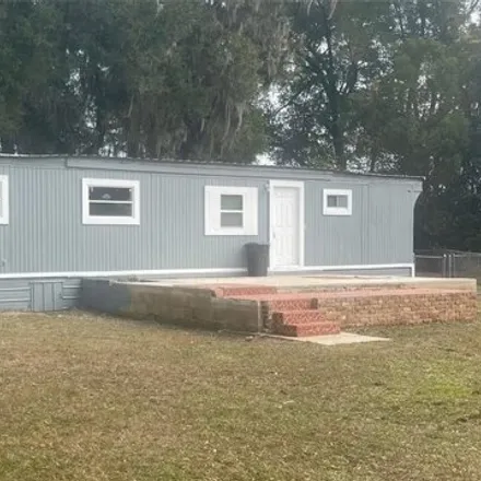 Buy this studio apartment on 3139 Southeast 42nd Avenue in Ocala, FL 34480