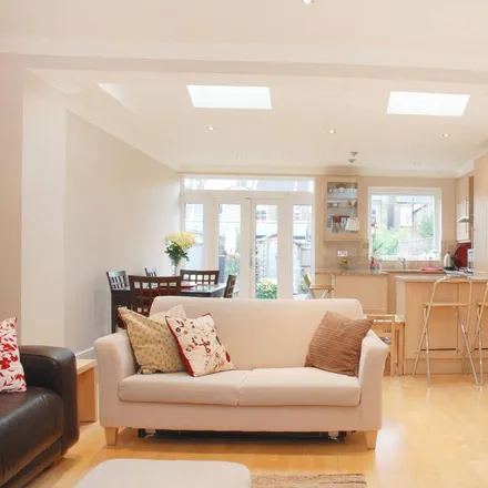 Image 2 - Florence Road, London, SW19 8TN, United Kingdom - House for rent